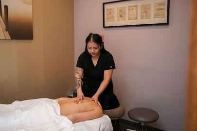 https://www.stpaulnaturalhealth.com/wp-content/uploads/2022/09/Trigger-Point-Massage-Services-In-St-Paul-Minnesota.jpg